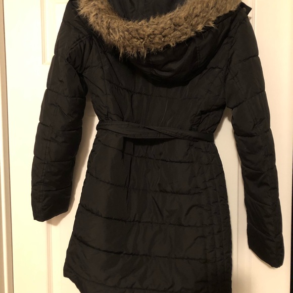 Old Navy women’s Puffer - Picture 2 of 3